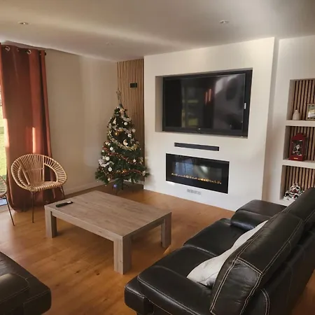 Bugatti - Proximité 24h Du Mans Villa Changé